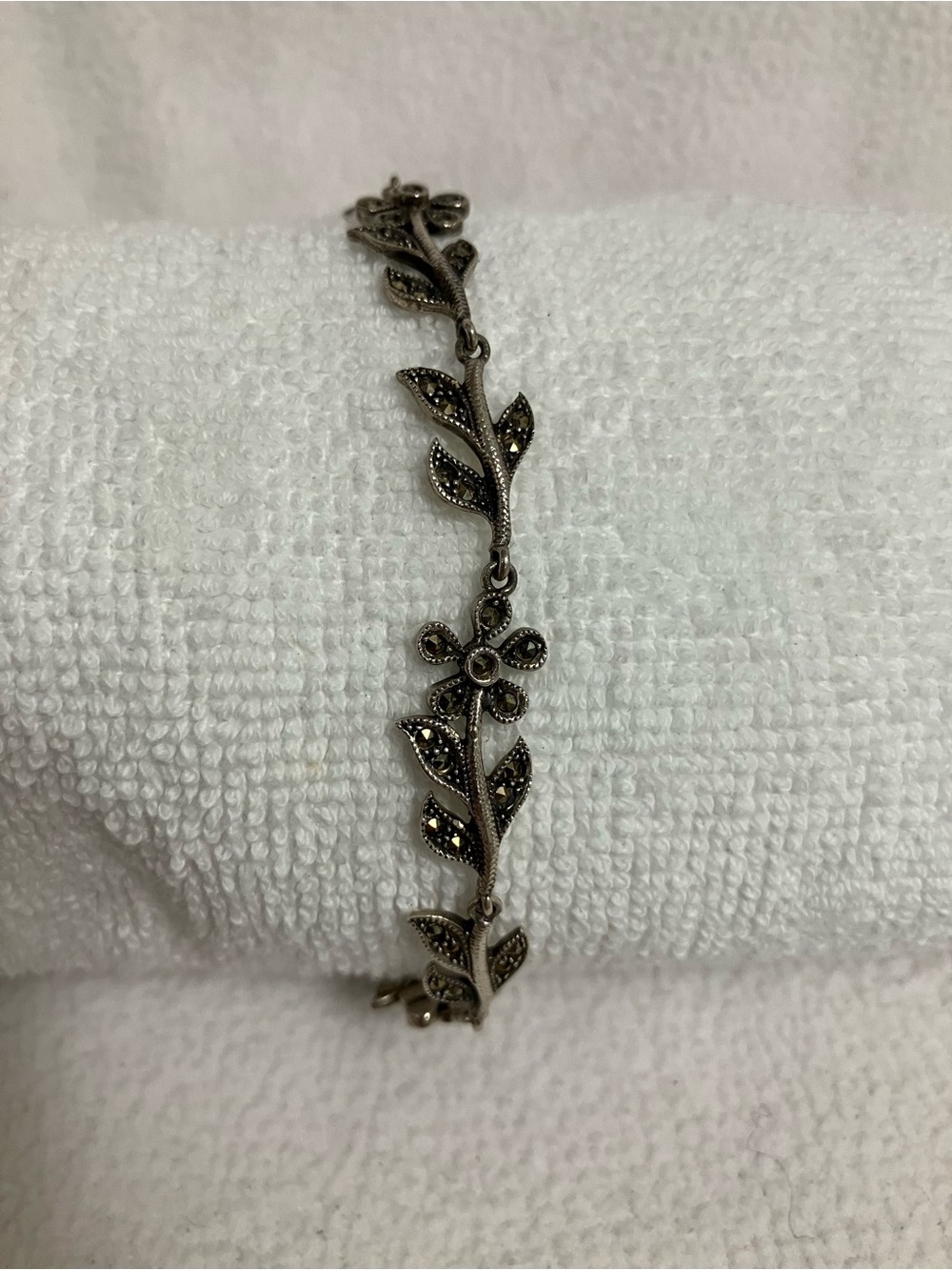 Vintage 925 Sterling Silver Marcasite Floral Vine Link Bracelet